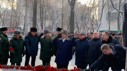 Екатеринбуржцы почтили память полководца Георгия Жукова